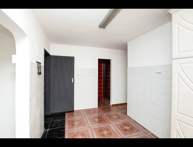 4 BEDROOM FREEHOLD FOR SALE IN NORTHCROFT